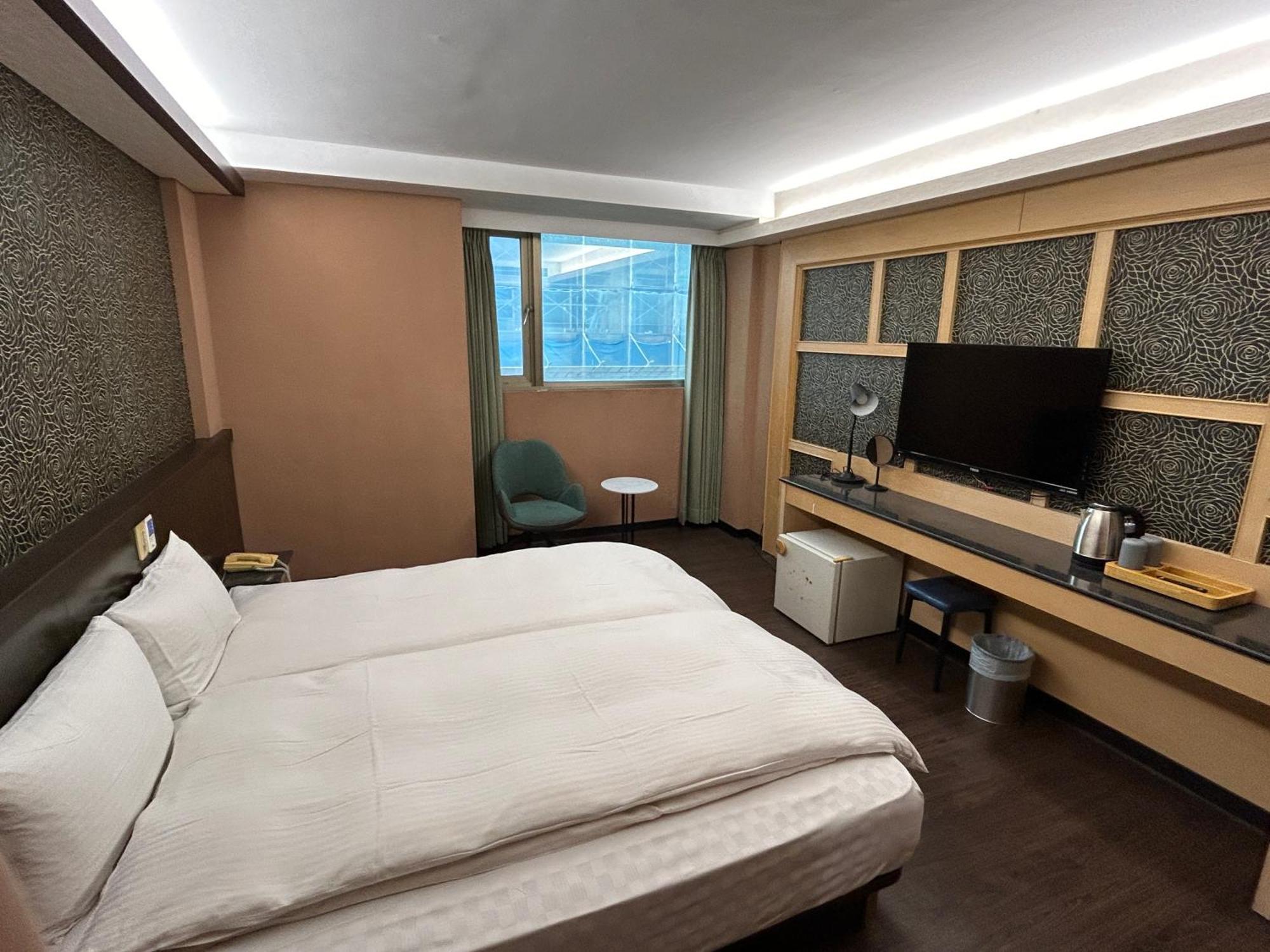 台中灣文旅 T C One Hotel เป่ยถุน ภายนอก รูปภาพ