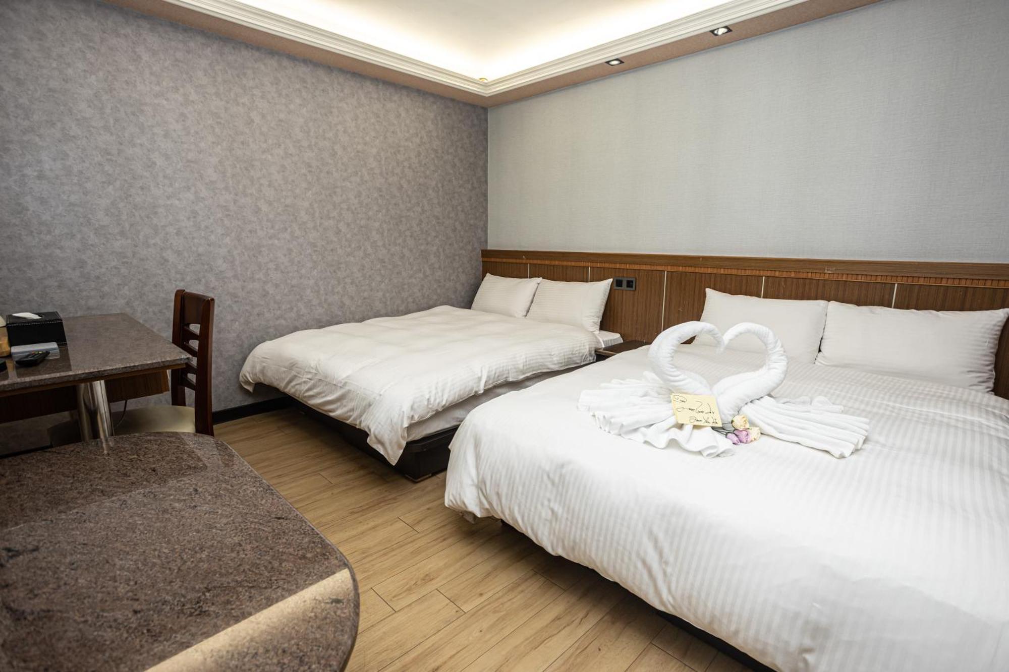 台中灣文旅 T C One Hotel เป่ยถุน ภายนอก รูปภาพ