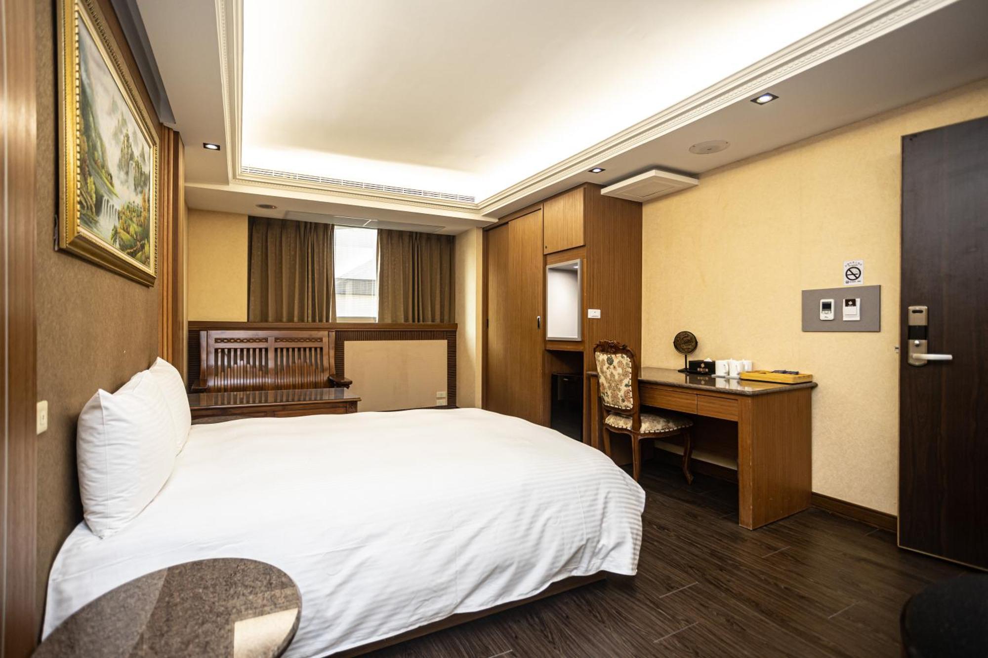 台中灣文旅 T C One Hotel เป่ยถุน ภายนอก รูปภาพ