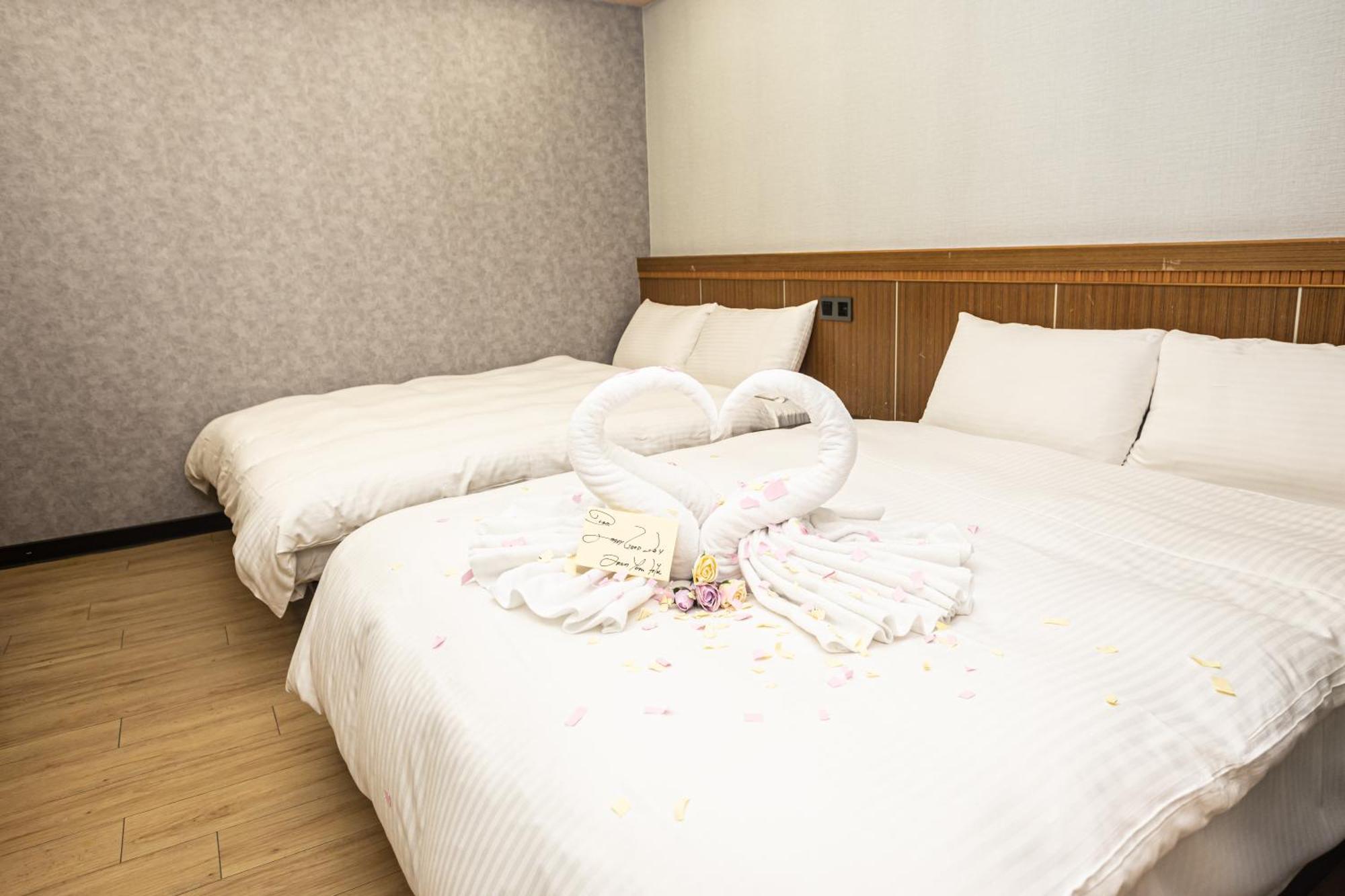 台中灣文旅 T C One Hotel เป่ยถุน ภายนอก รูปภาพ